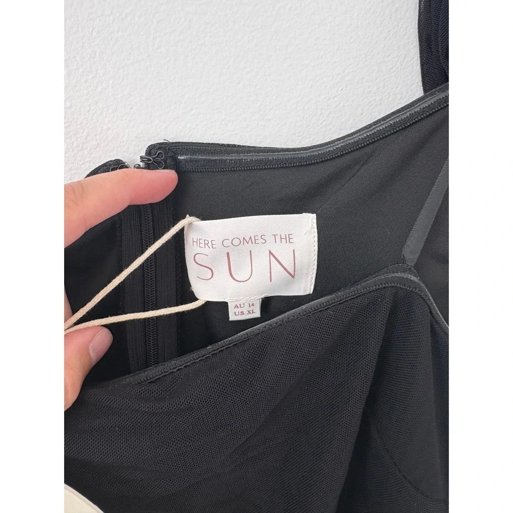 Women's - Here Comes The Sun Black Dress – Size XL – NWT – Slim Fit – Elegant - Picture 5 of 7